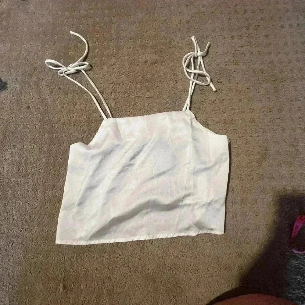 ROMWE white tank NWT